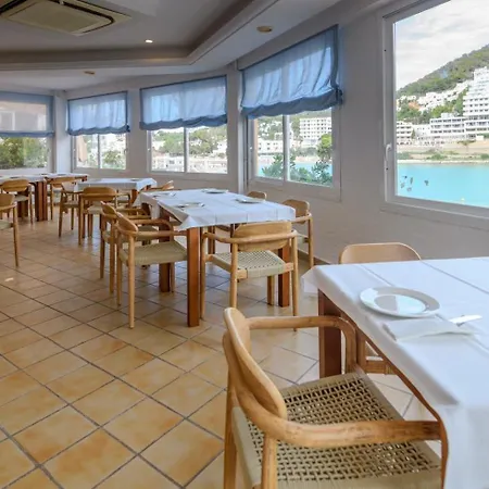Appart hôtel El Pinar Cala Llonga (Ibiza)