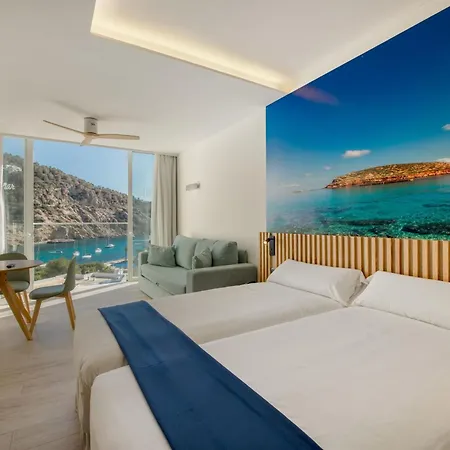 El Pinar Aparthotel Cala Llonga (Ibiza)