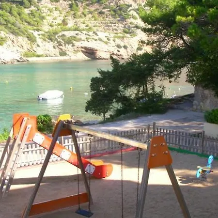 El Pinar 3* Cala Llonga (Ibiza)